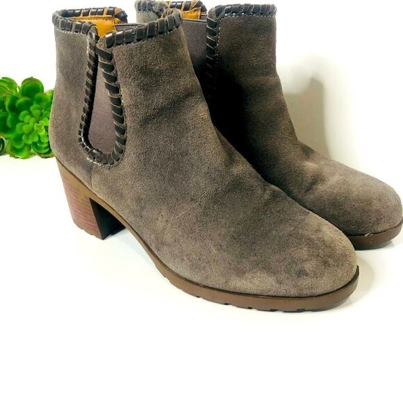 Jack Rogers Taupe Grey Beige Suede Ankle Boots - Picture 1 of 11